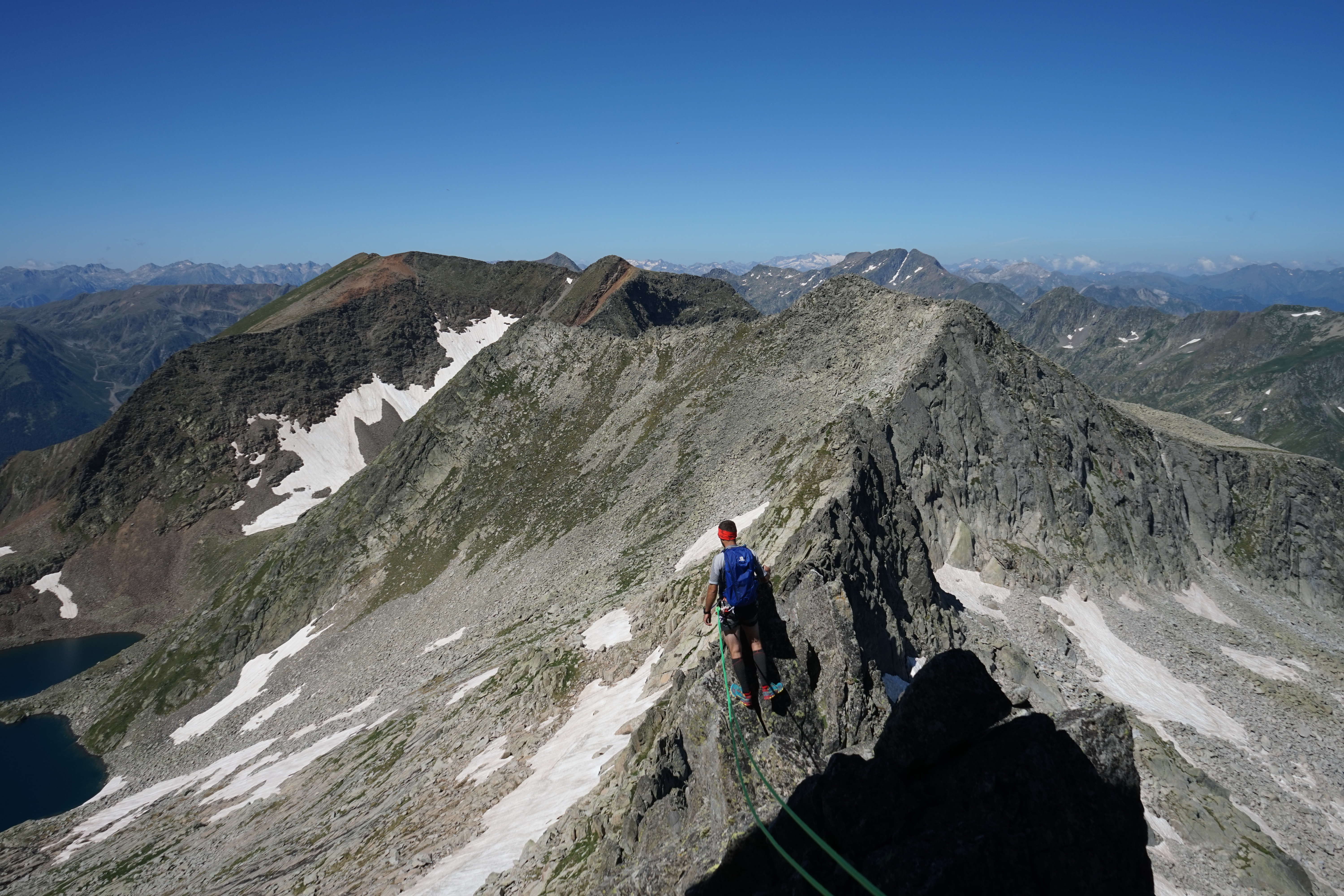 Pic de Montabone (2788 m) par l’arête de Bonrepos (AD-) depuis Ossèse