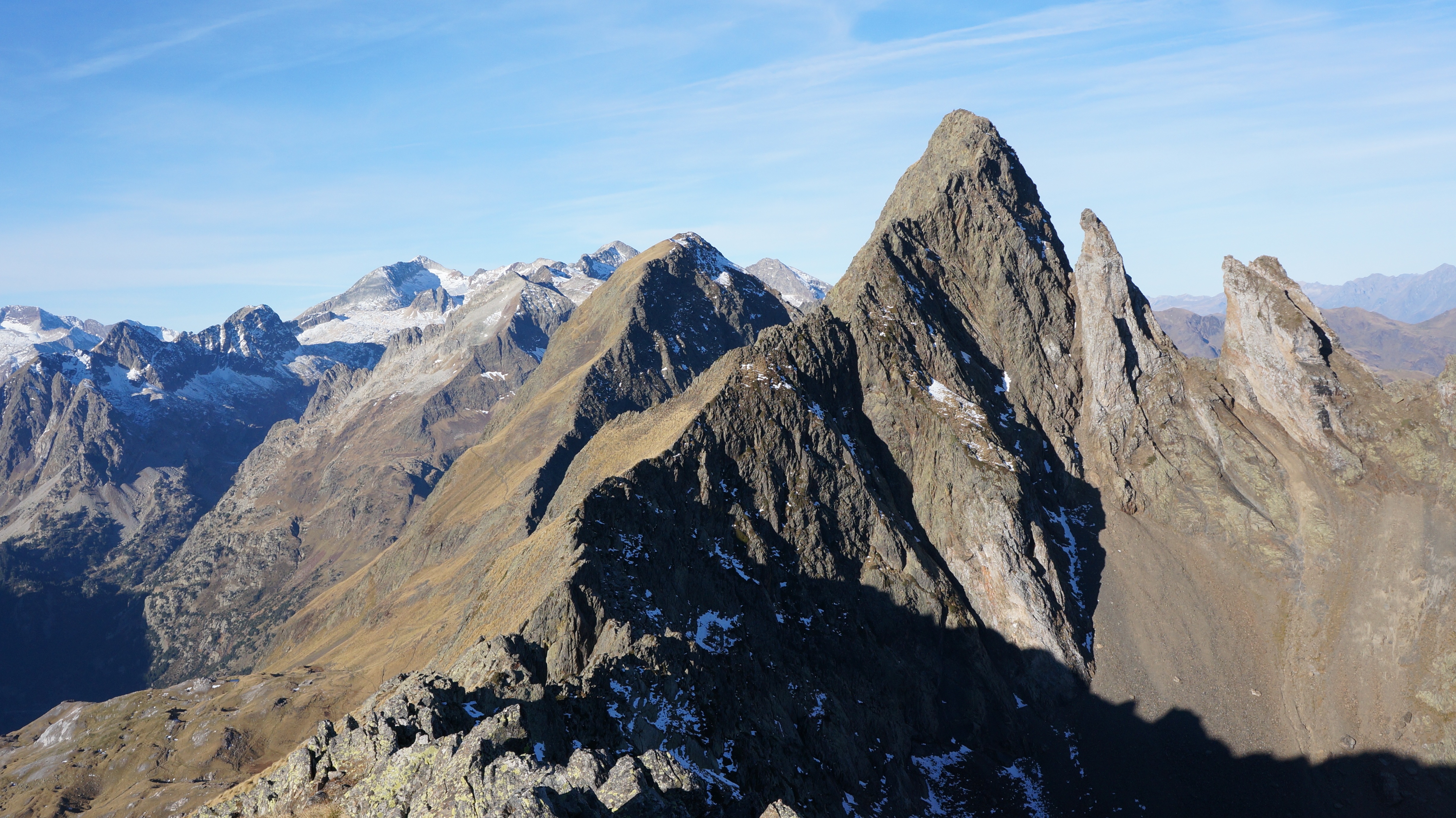 Pic de la Mine (2708 m) : traversée Est – Ouest depuis l’Hospice de France