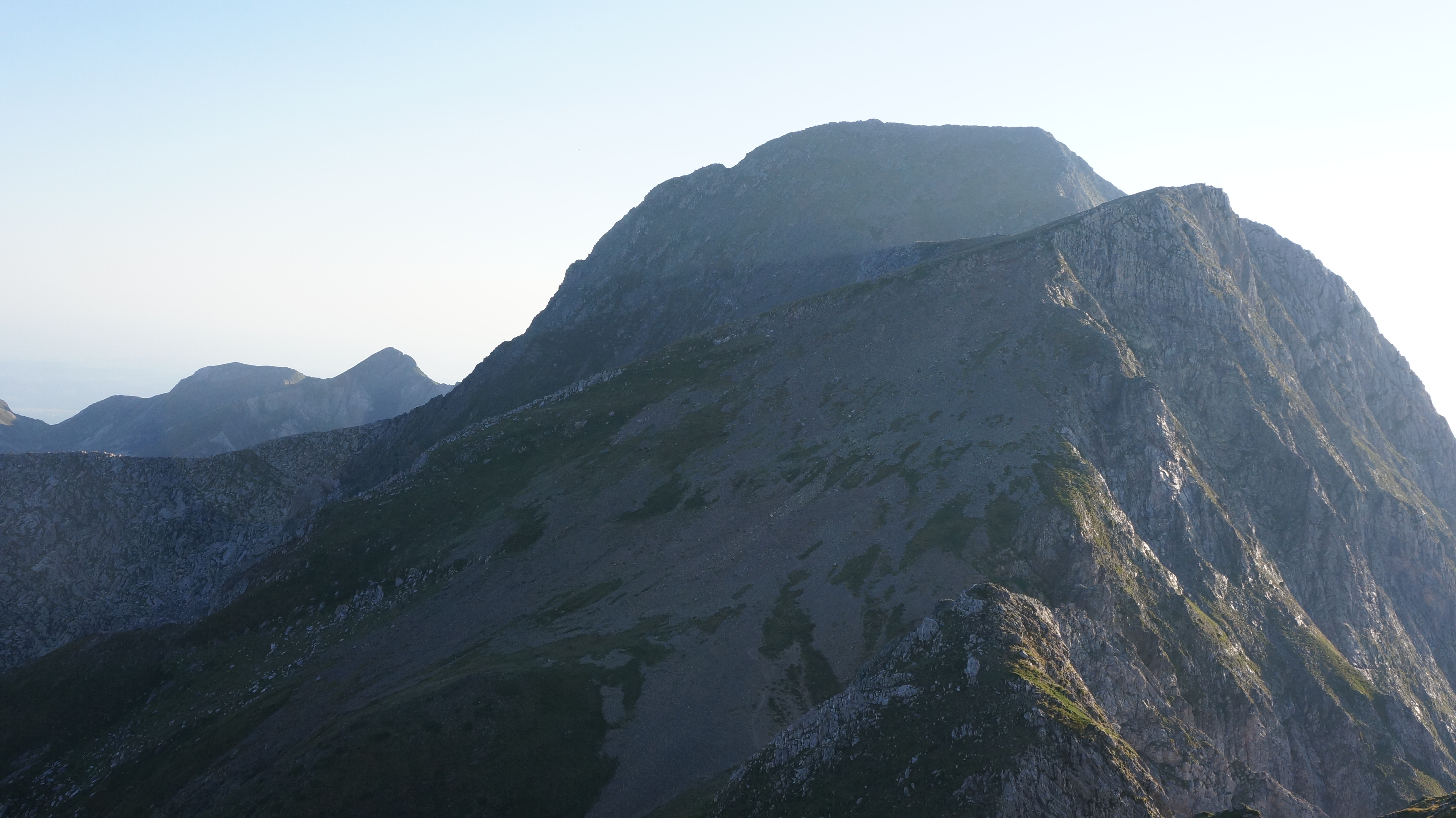 Pic de la Pale de la Clauère (2721 m) – Mont Valier (2838 m) par le port d’Aula