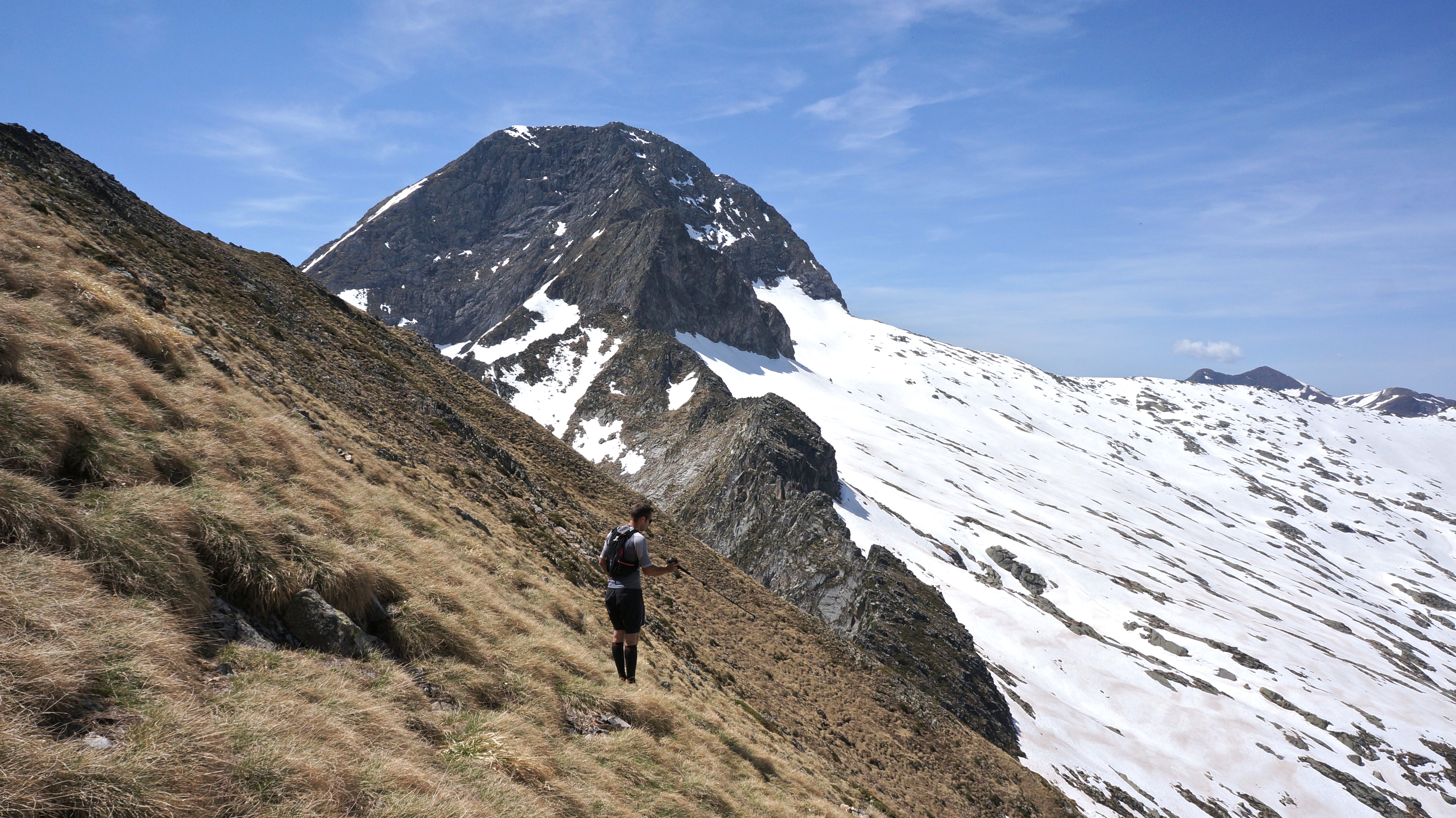 Pic de Lampau (2543 m) – Pic de Pomebrunet (2596 m) depuis le col de la Core