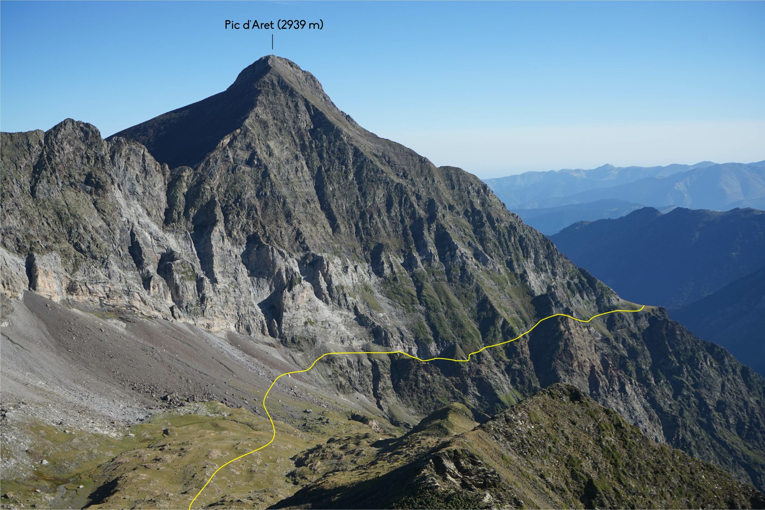 Pic d’Escalet (2728 m) depuis le pont des Graviers