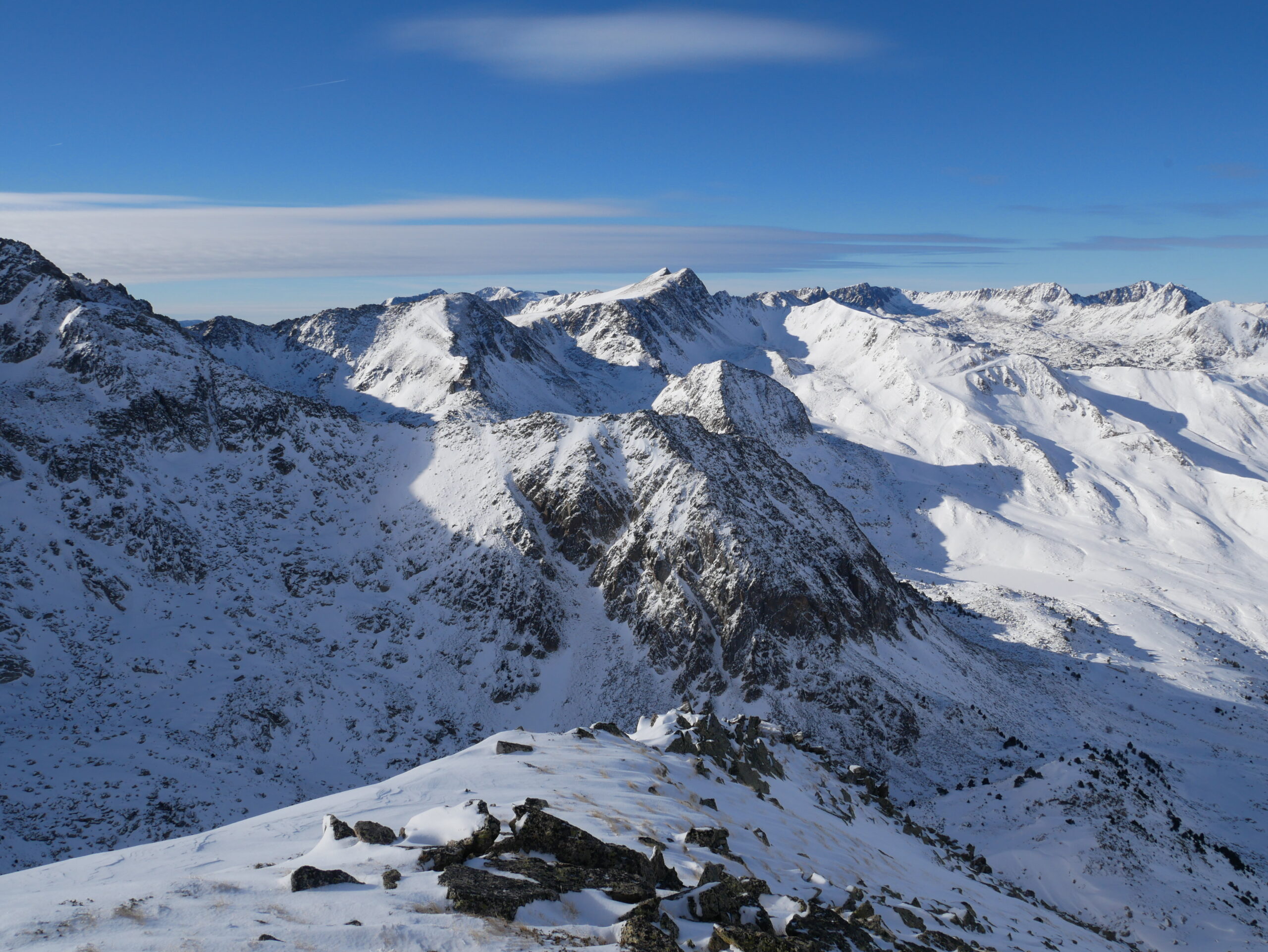 Pic dels Pedrons (2715 m) depuis la route du Pas de la Case