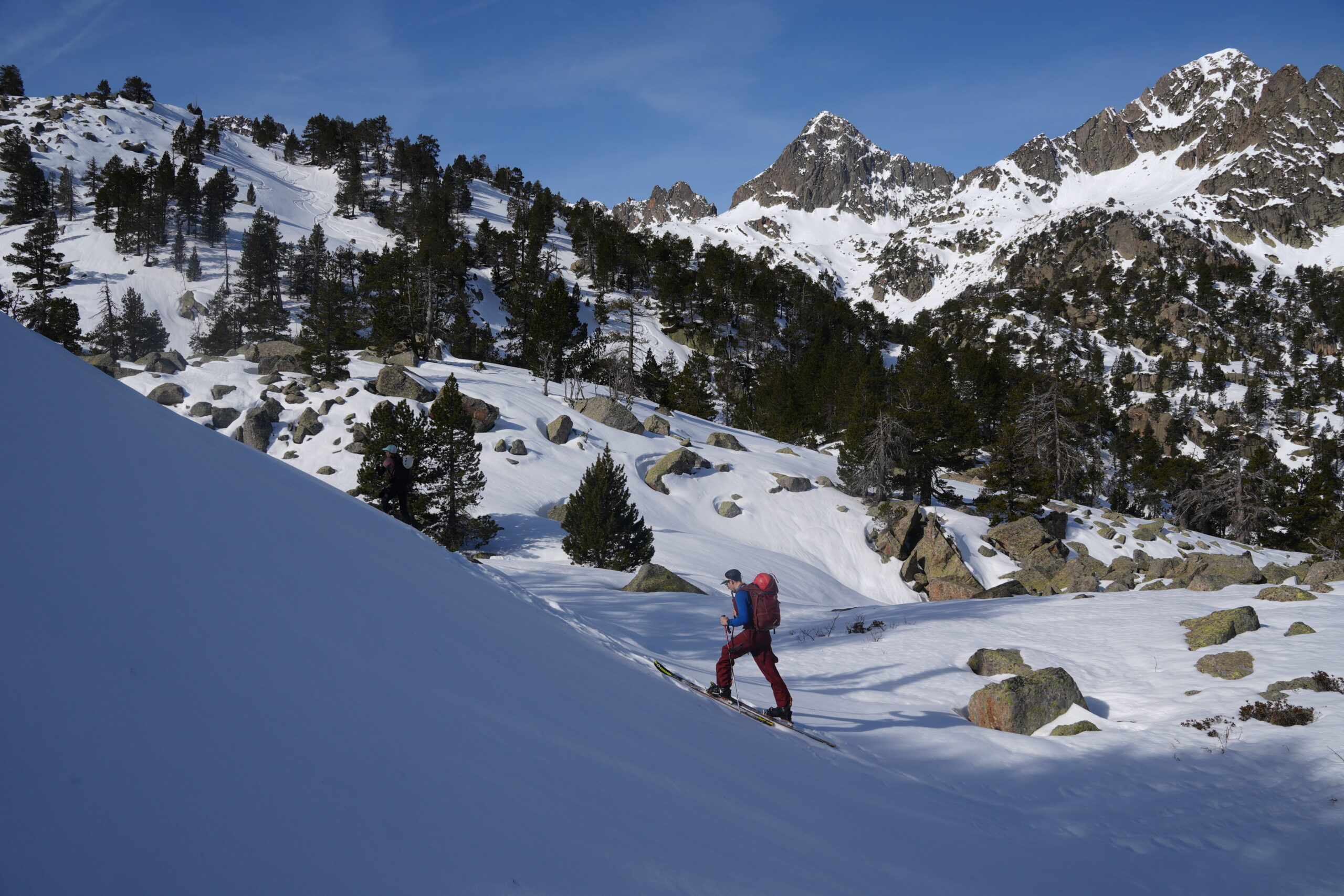 Pic d’Amitges (2848 m) par le vall de Gerber