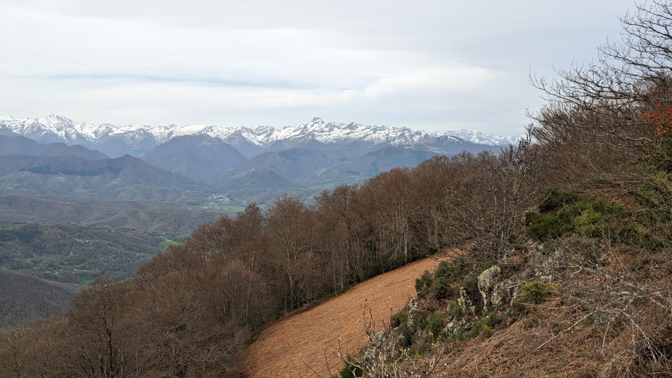 Tuc de la Courate (1421 m) – Cap de Carmil (1617 m) : du col d’Ayens au col de Port