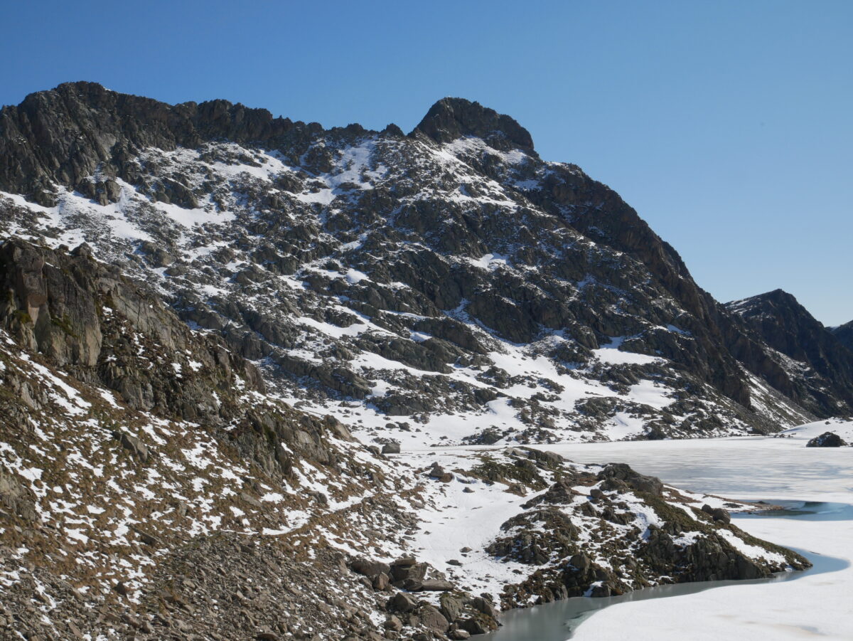 Malhs de Rius depuis les abords du port de Rius
