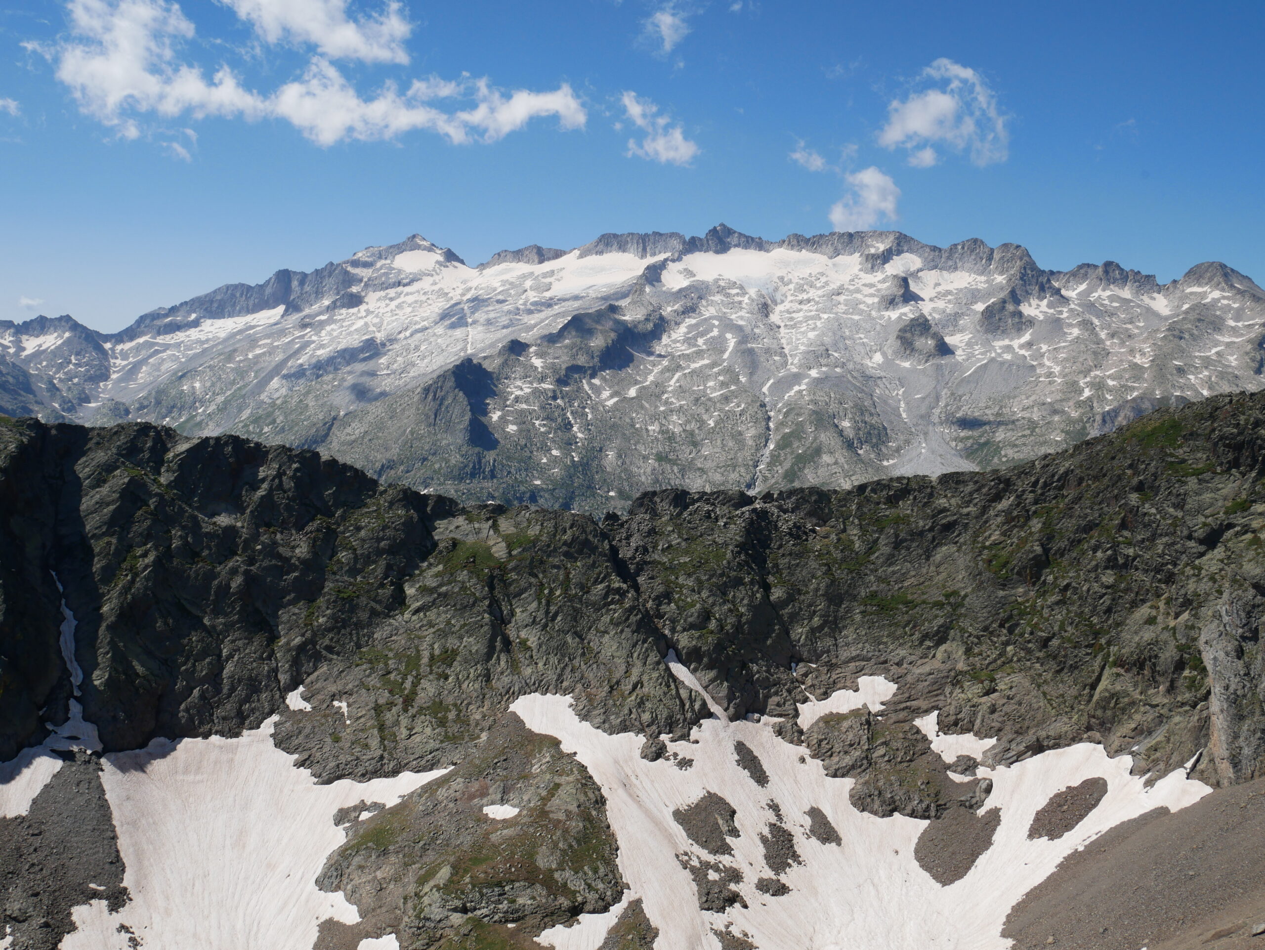 Massif de l'Aneto depuis le pic de la Frèche