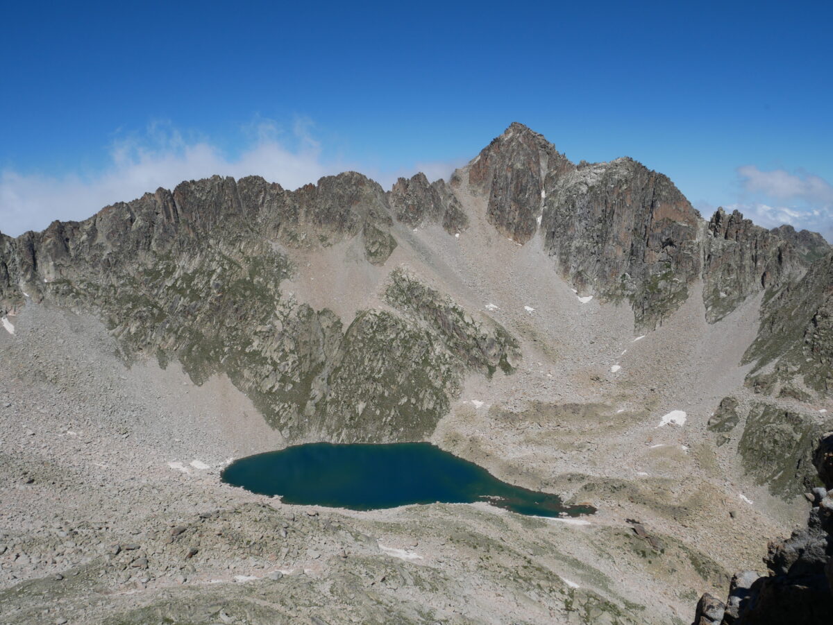 Lac de Badet, crête d'Aubiste et Ardiden