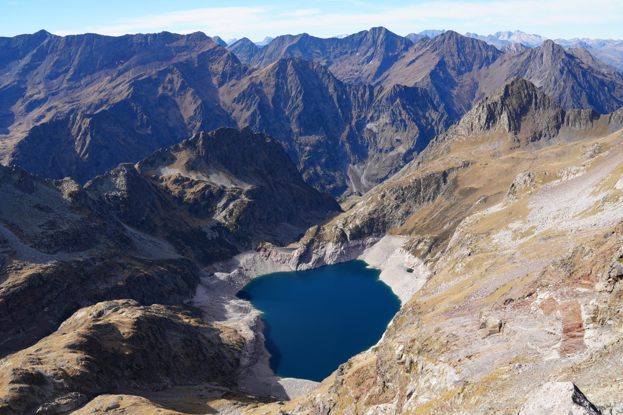 Lac de Caillauas depuis le pic des Isclots