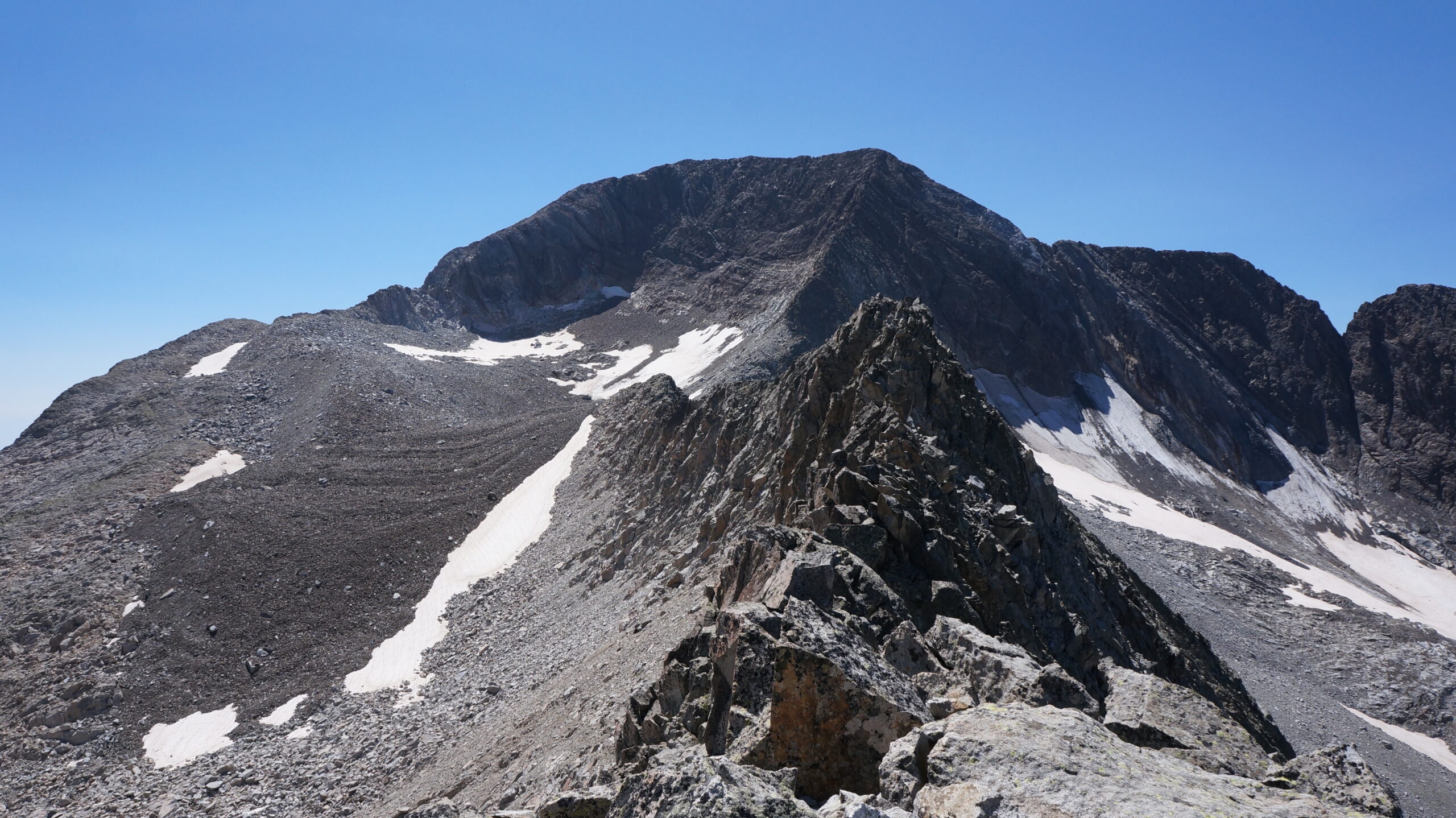 Posets depuis la crête de Bardamina