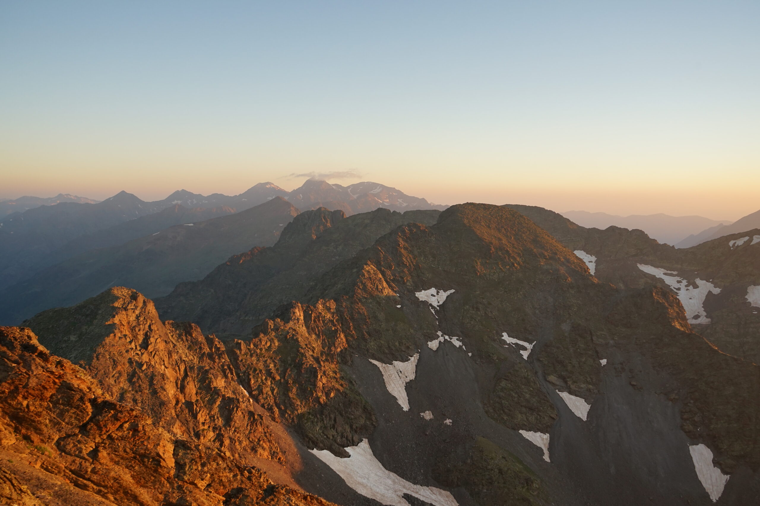 Crête de la Roca Entravessada au premier plan
