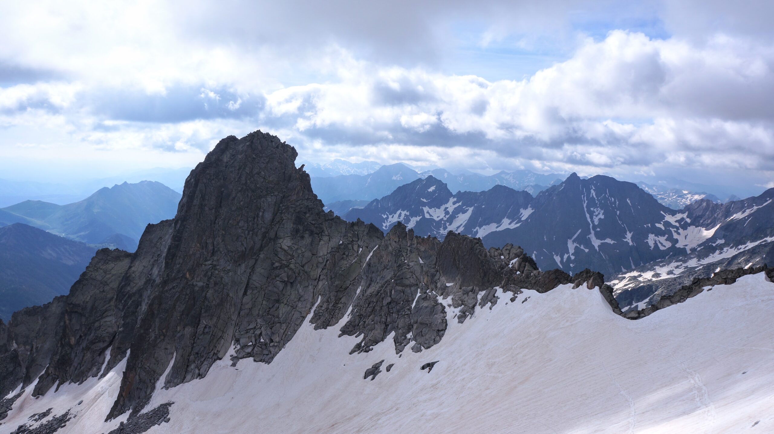 Ramougn et versant de la voie normale