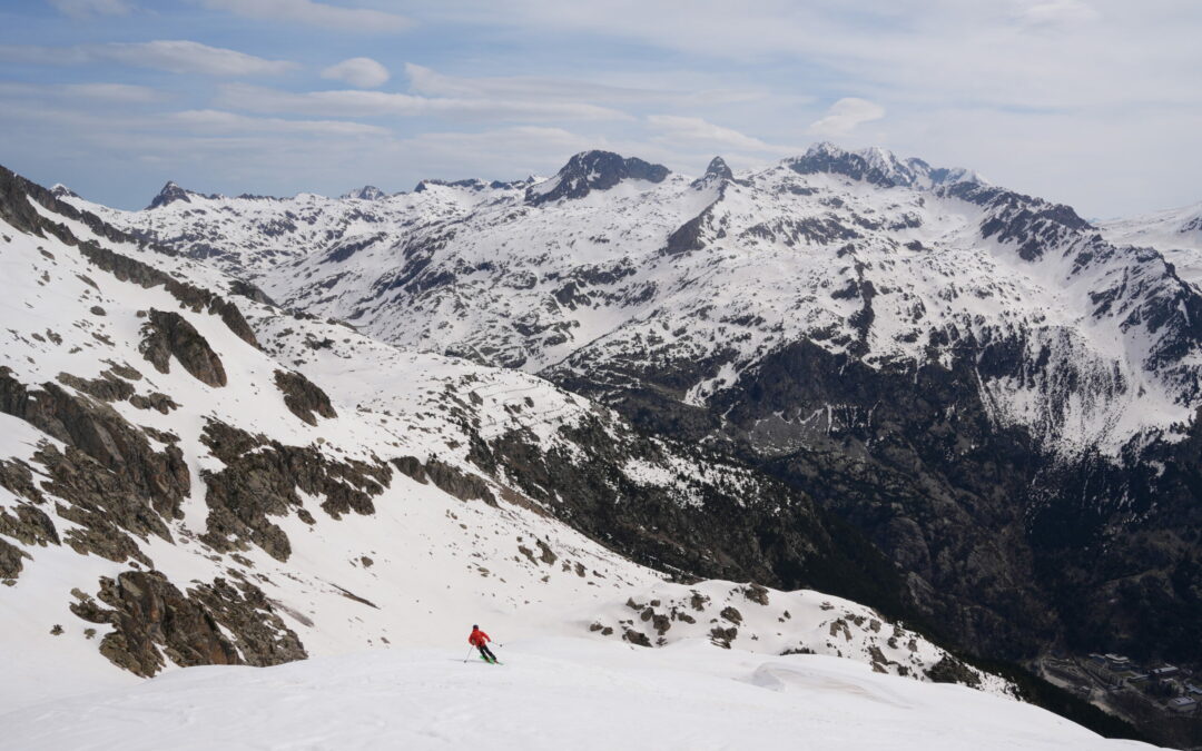 Garmo Negro (3064 m) depuis les Bains de Panticosa