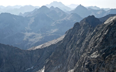 Pic Rouge (2661 m) – Sintesnères (2658m ) – Cap Peytier-Hossard (2995 m) depuis la centrale de Migouélou